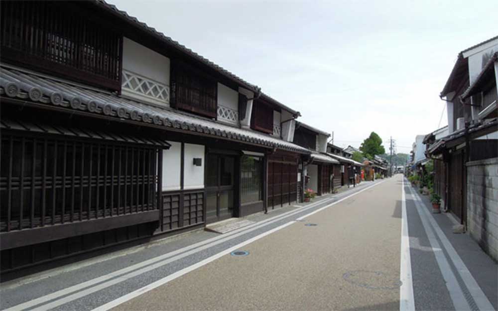 出雲往来の街並み