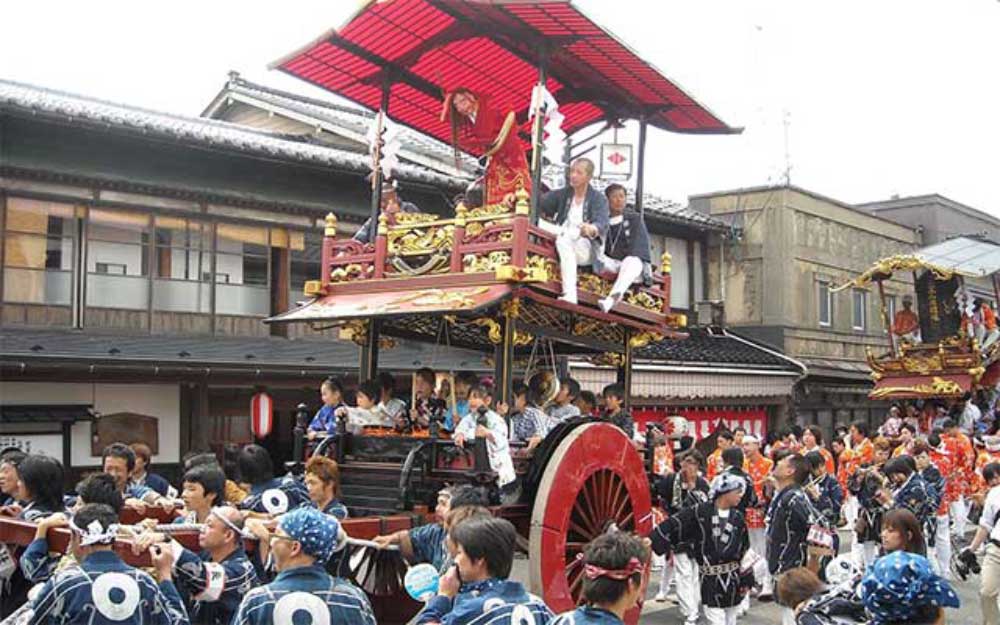 村上まつりのしゃぎり屋台