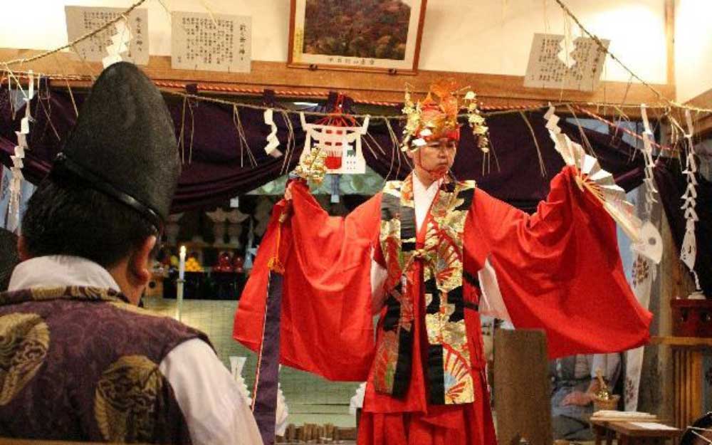 波宇志別神社の霜月神楽