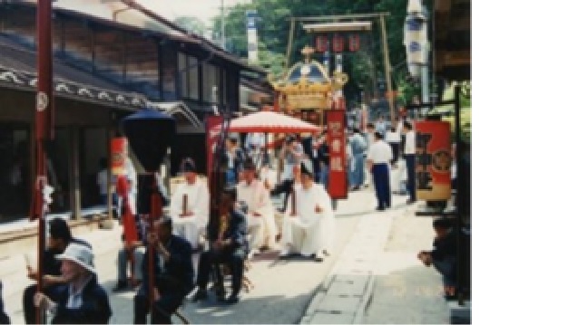 奈良井宿鎮神社祭礼の様子