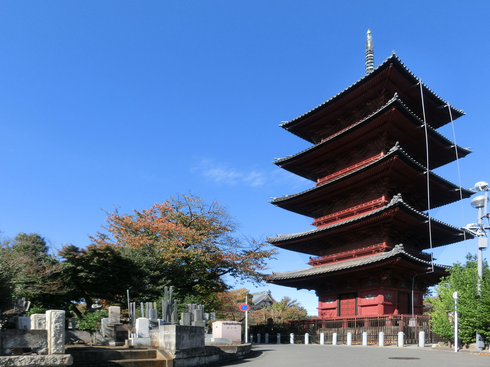 池上本門寺内にある五重塔(重要文化財)